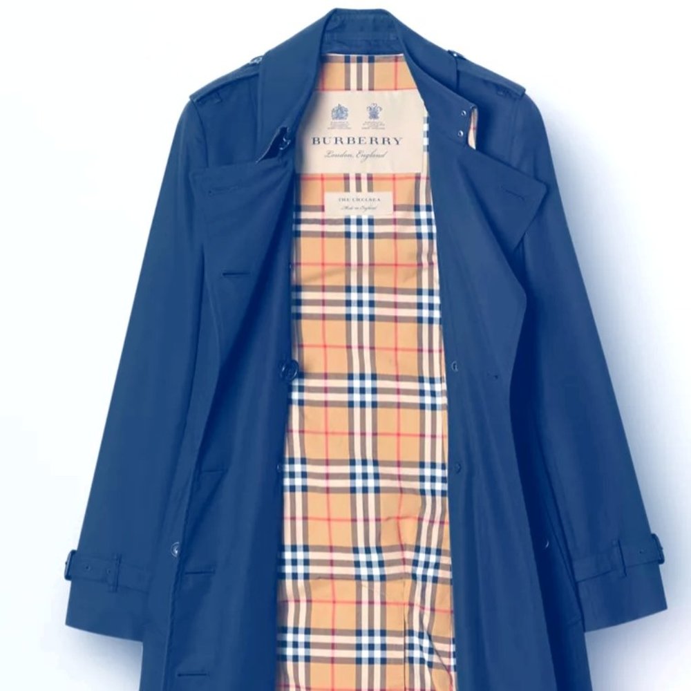 Black Burberry Trenchcoat size 4 (New)